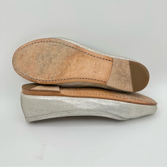 FRYE Silver Carson Ballet Flats Slip On Comfort size 7M - Picture 5 of 9